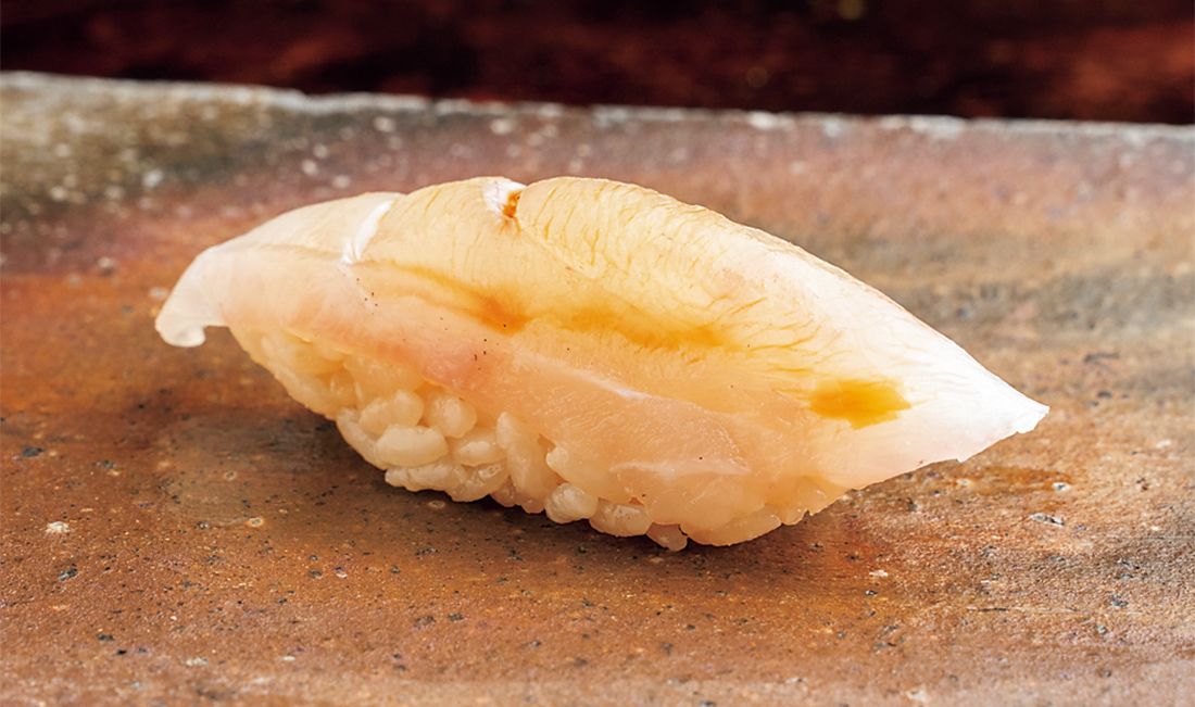超高級魚であるシロアマダイは、ねっとり感と甘みのある味わいが特徴。